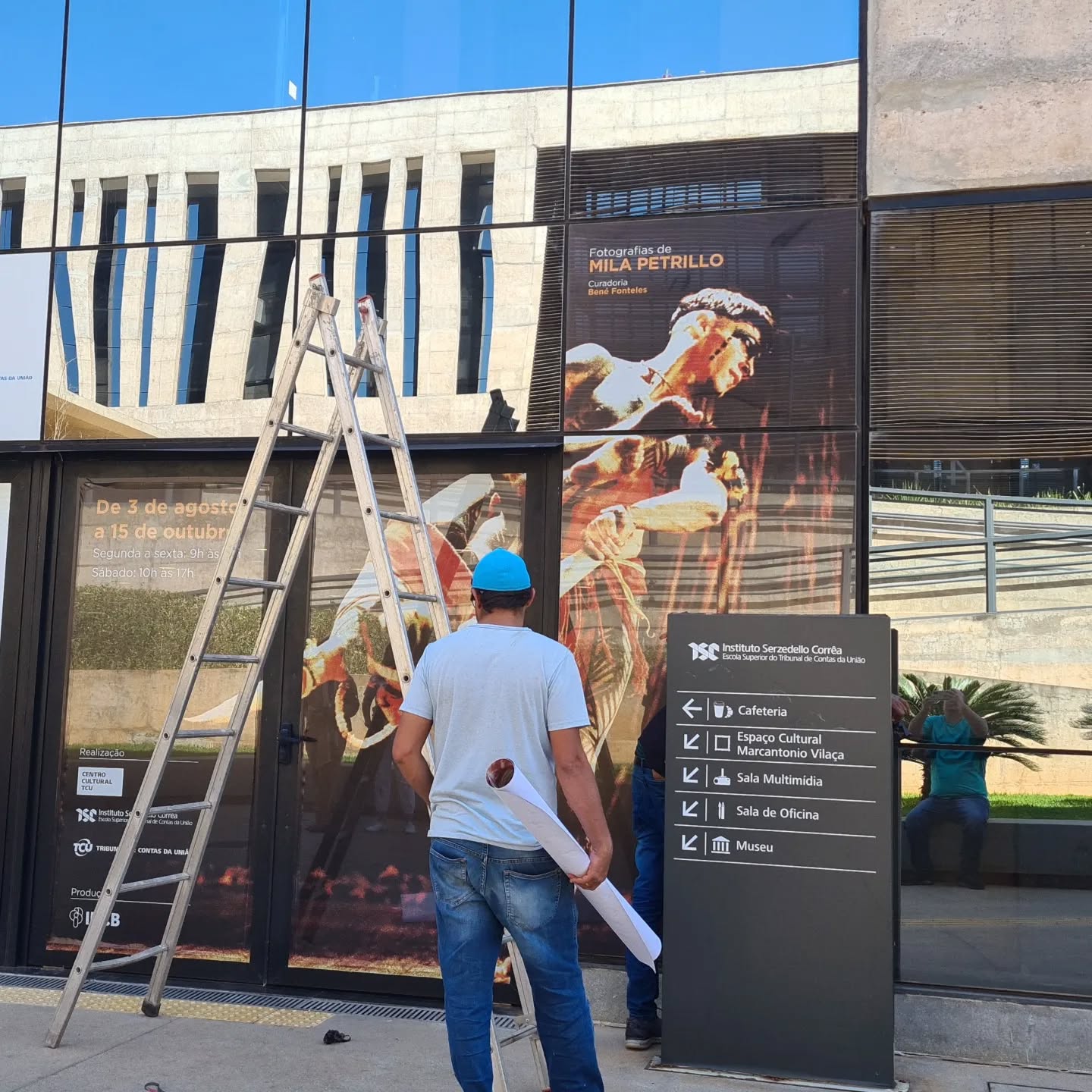 Projeto de comunicação visual da FOCO em Brasília