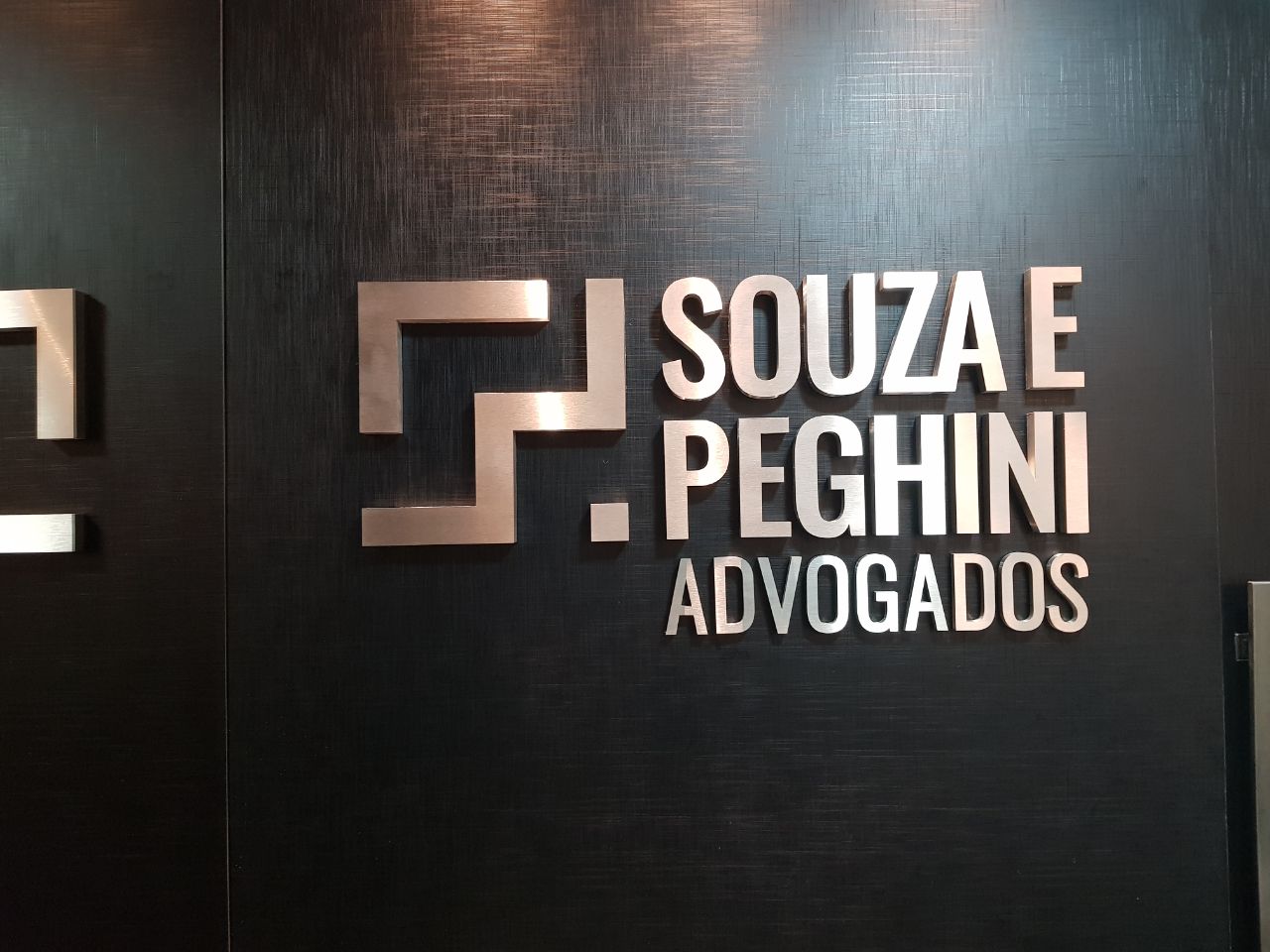 Projeto de comunicação visual da FOCO em Brasília