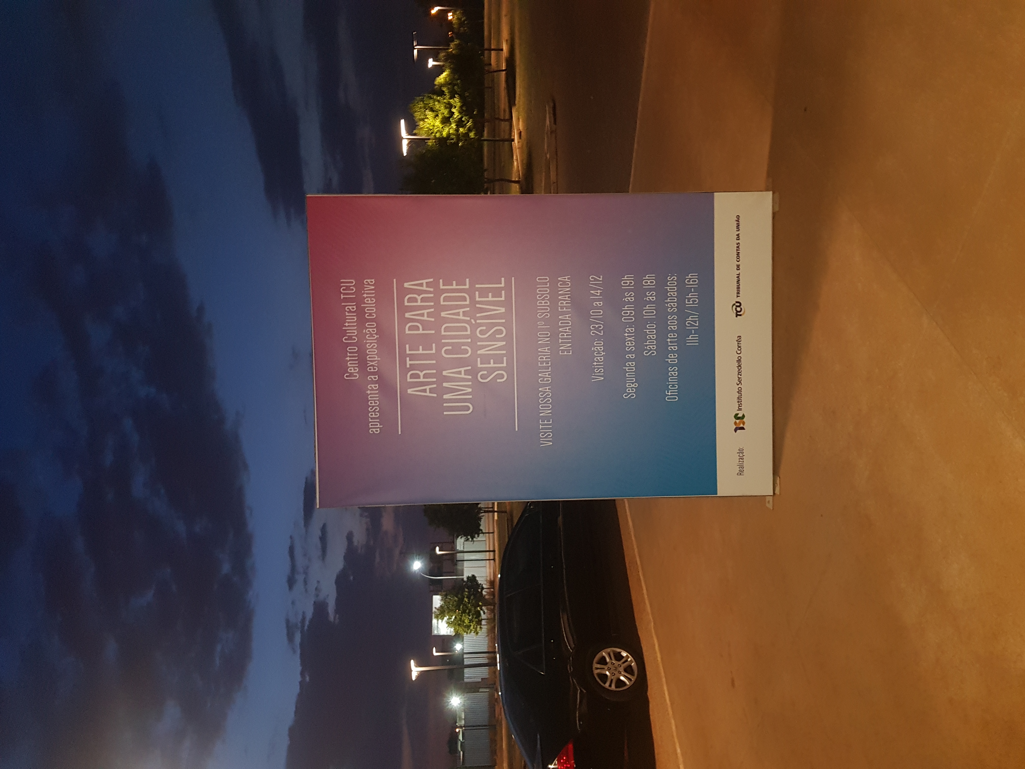 Projeto de comunicação visual da FOCO em Brasília